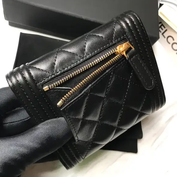 HyperPeter WALLET CHANEL 0530